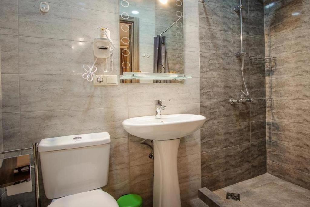 Geo Hotel Tbilisi Esterno foto